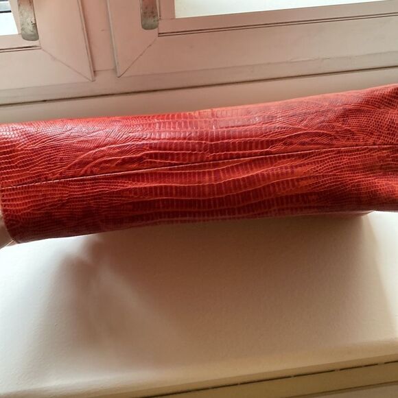 Donna Karan New York Vintage Cosmetic Bag with Terry Cloth Lining Red Leather. - Picture 7 of 9